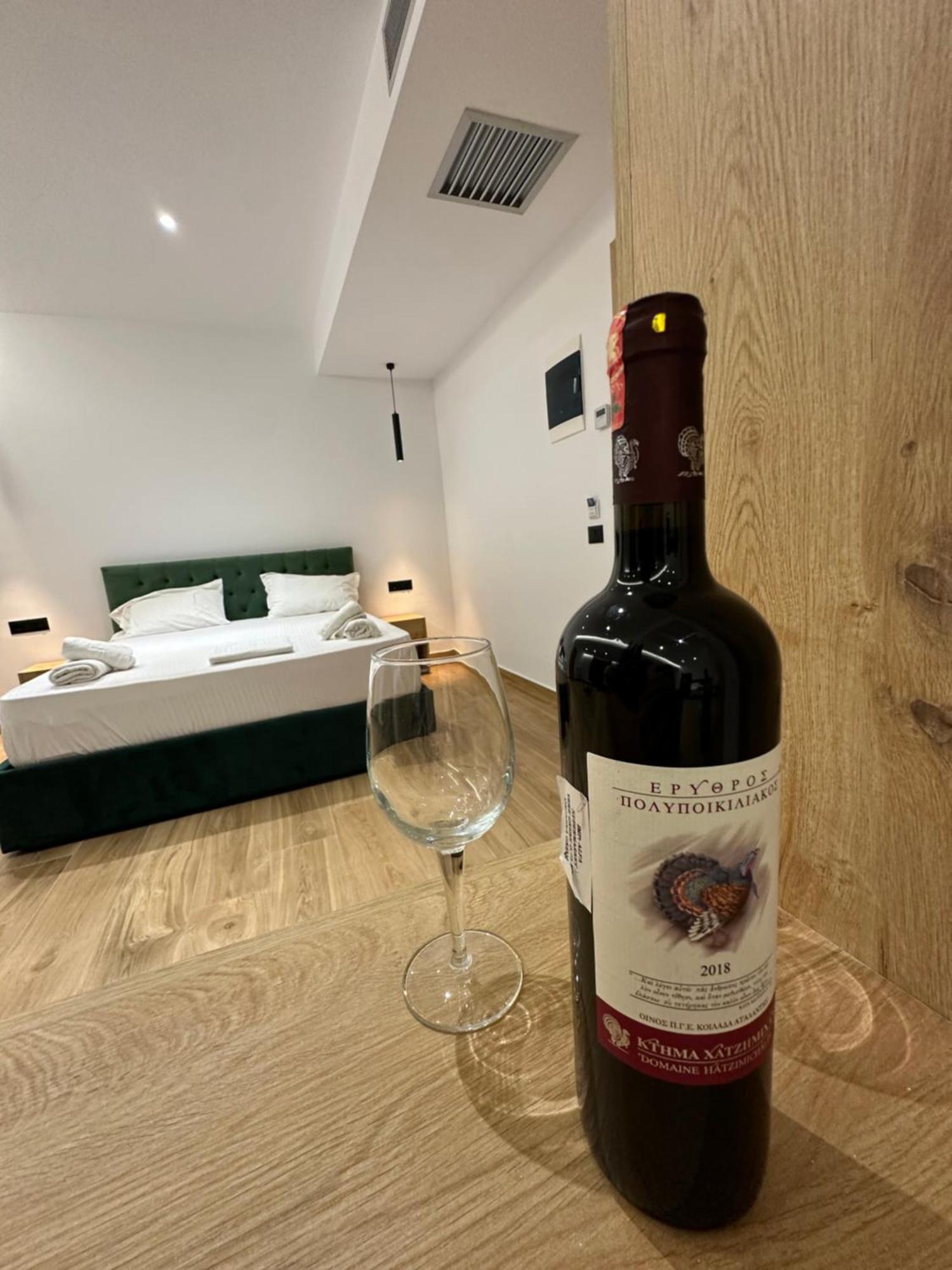 Suites Kozi Sarandë Esterno foto