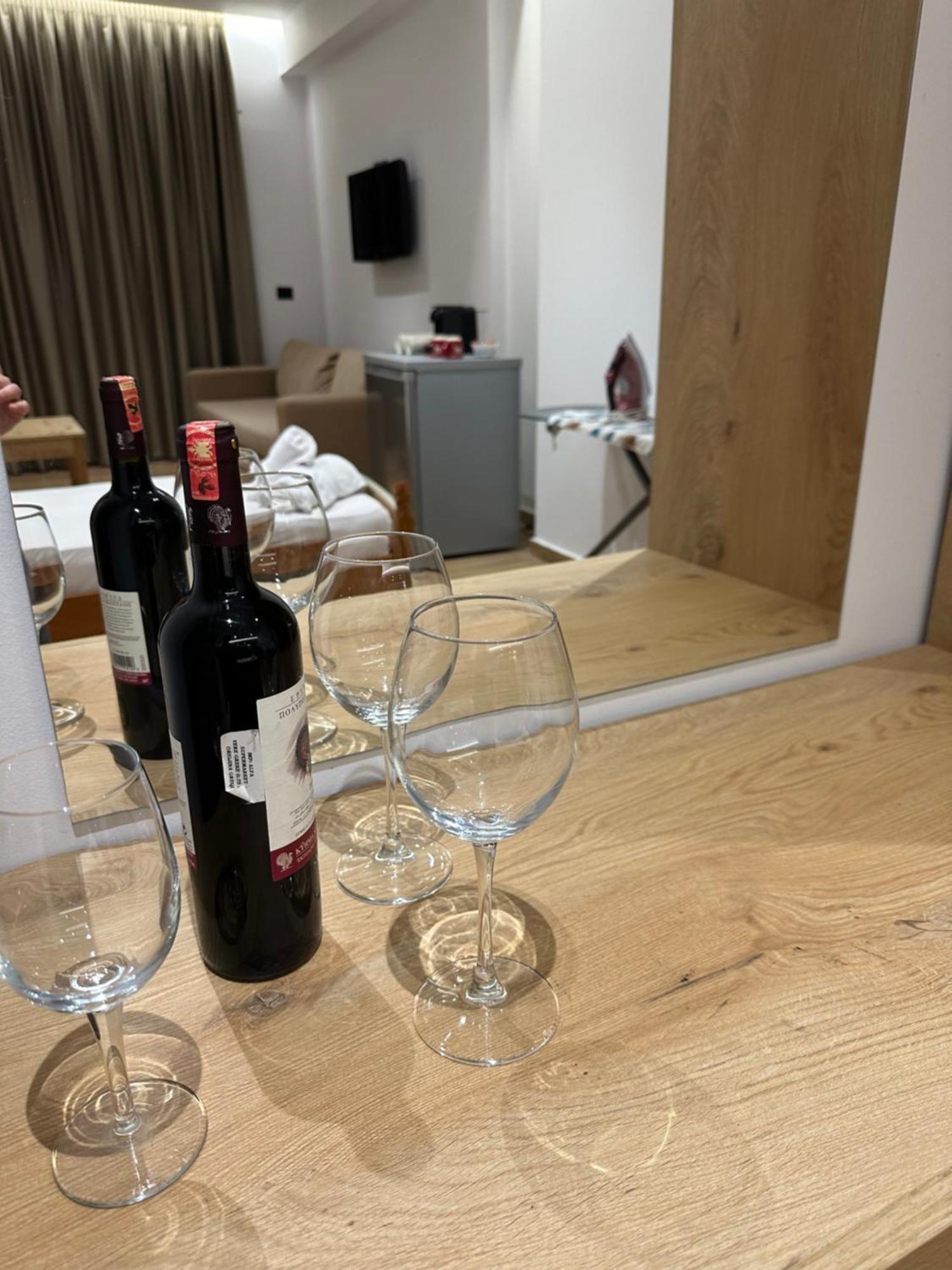 Suites Kozi Sarandë Esterno foto