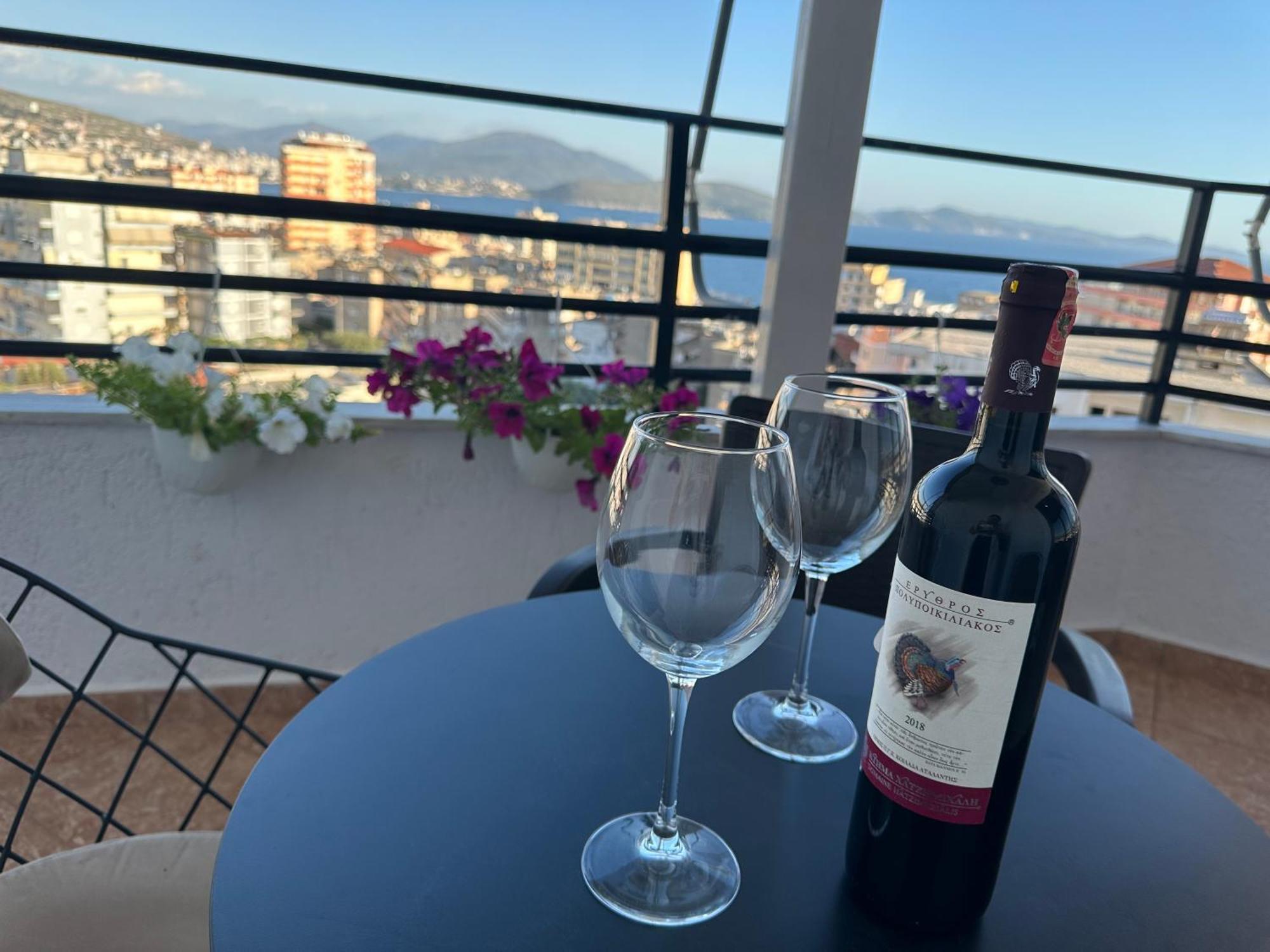 Suites Kozi Sarandë Esterno foto