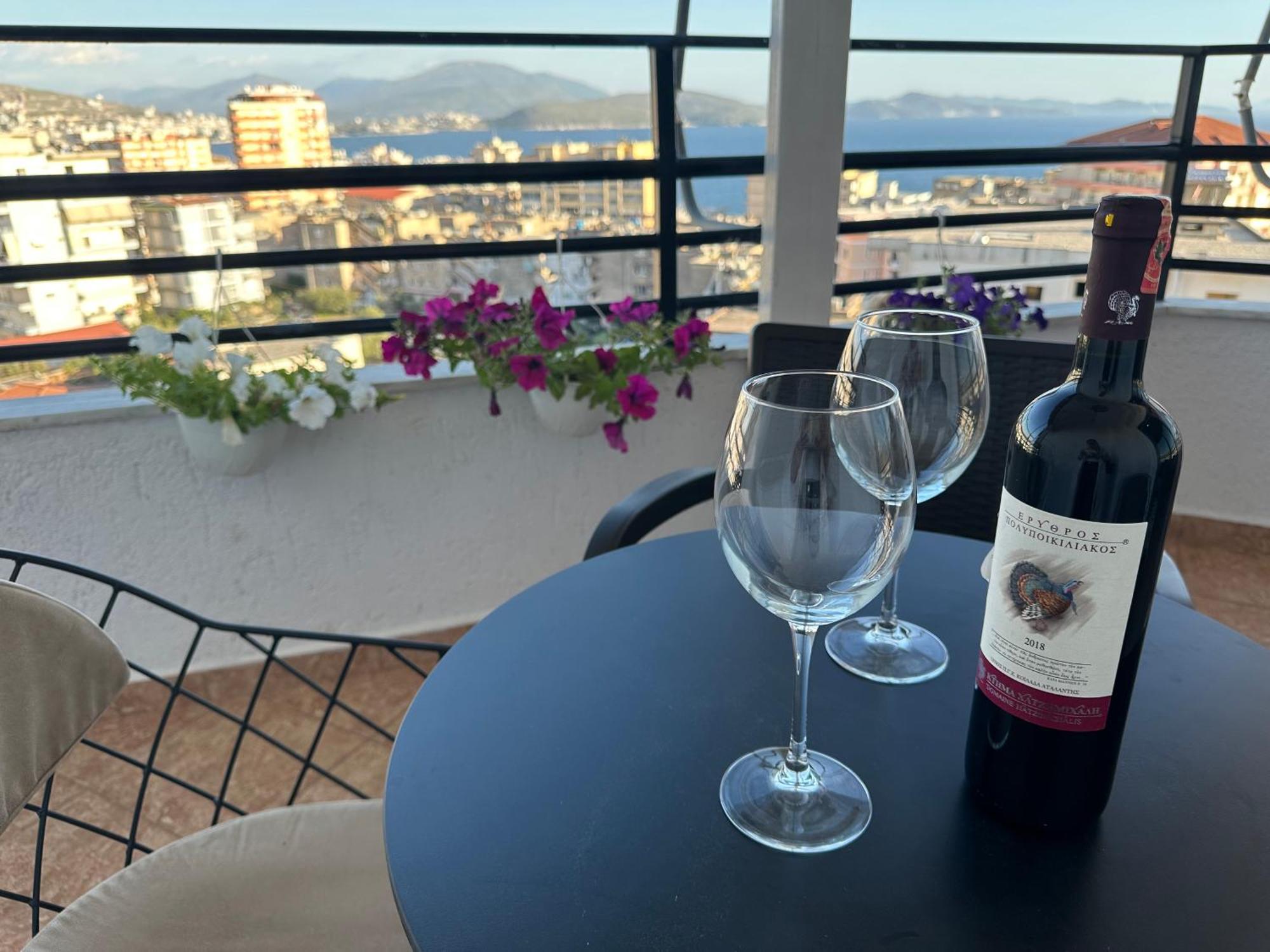 Suites Kozi Sarandë Esterno foto