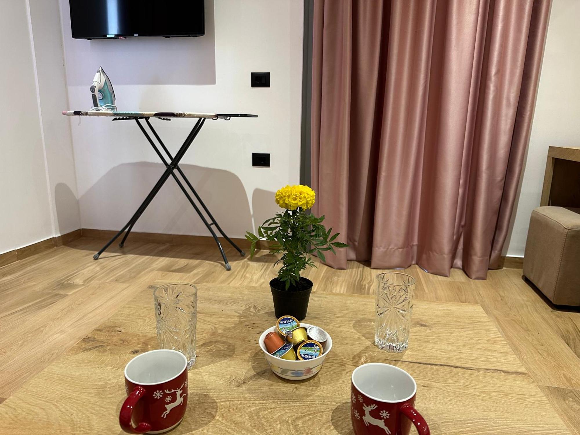 Suites Kozi Sarandë Esterno foto